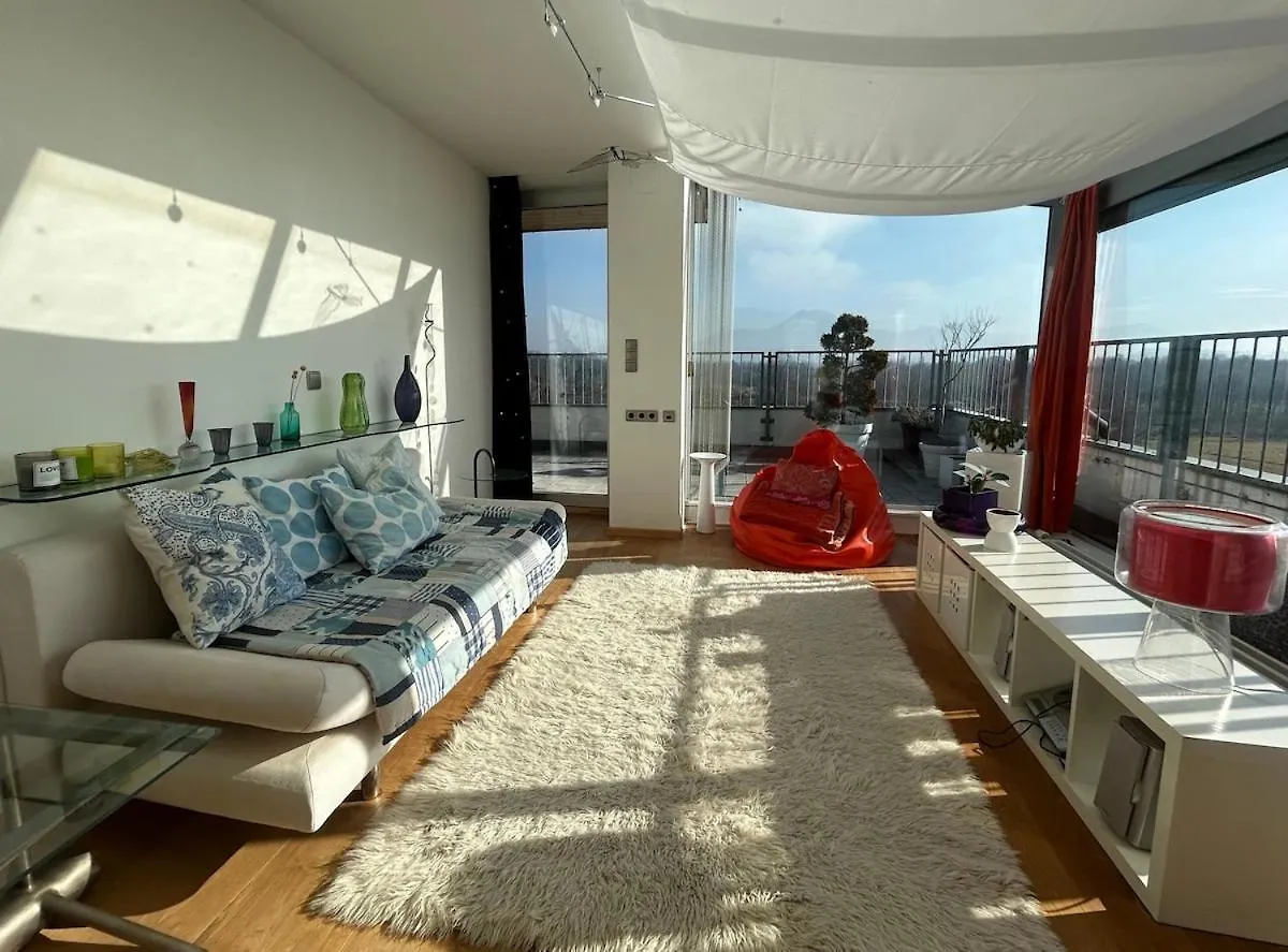 250 M2 Penthouse Mit Dachterrasse & Sauna, Bei Salzburg Freilassing 0*,  Germany