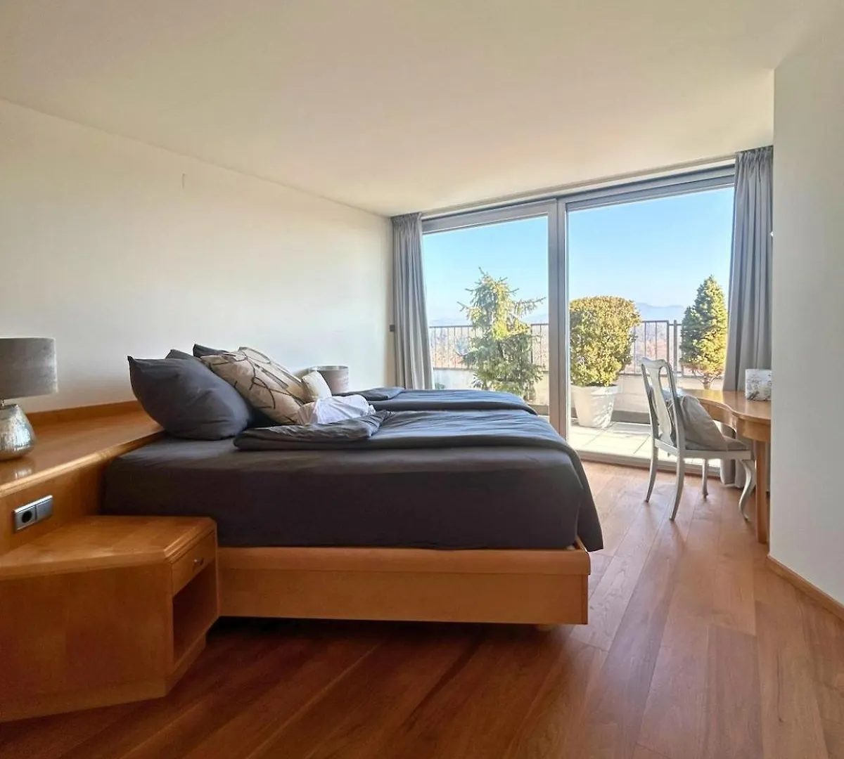 250 M2 Penthouse Mit Dachterrasse & Sauna, Bei Salzburg Freilassing Apartment